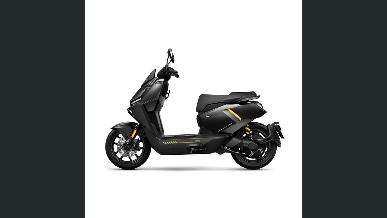 NIU FQiX 300 ELETTRICO – SCOOTER ELETTRICO 125 – 80 KM/H – DOPPIA BATTERIA – ROMA