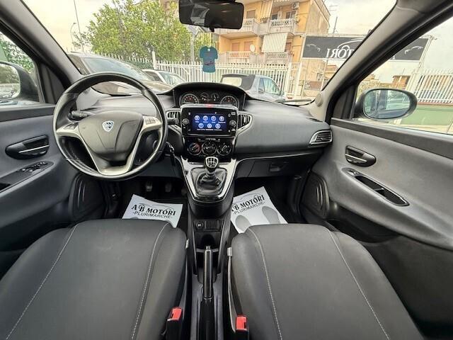 Lancia Ypsilon S&S Hybrid Ecochic Gold