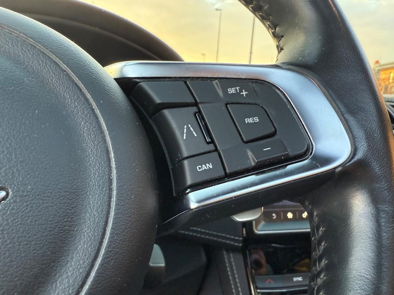 Jaguar F-Pace 2.0 D 180 CV AWD aut. R-Sport 12/2019