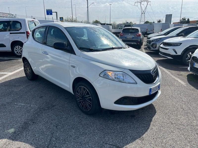 Lancia Ypsilon Ypsilon 1.0 FireFly 5 porte S&S Hybrid Silver Plus