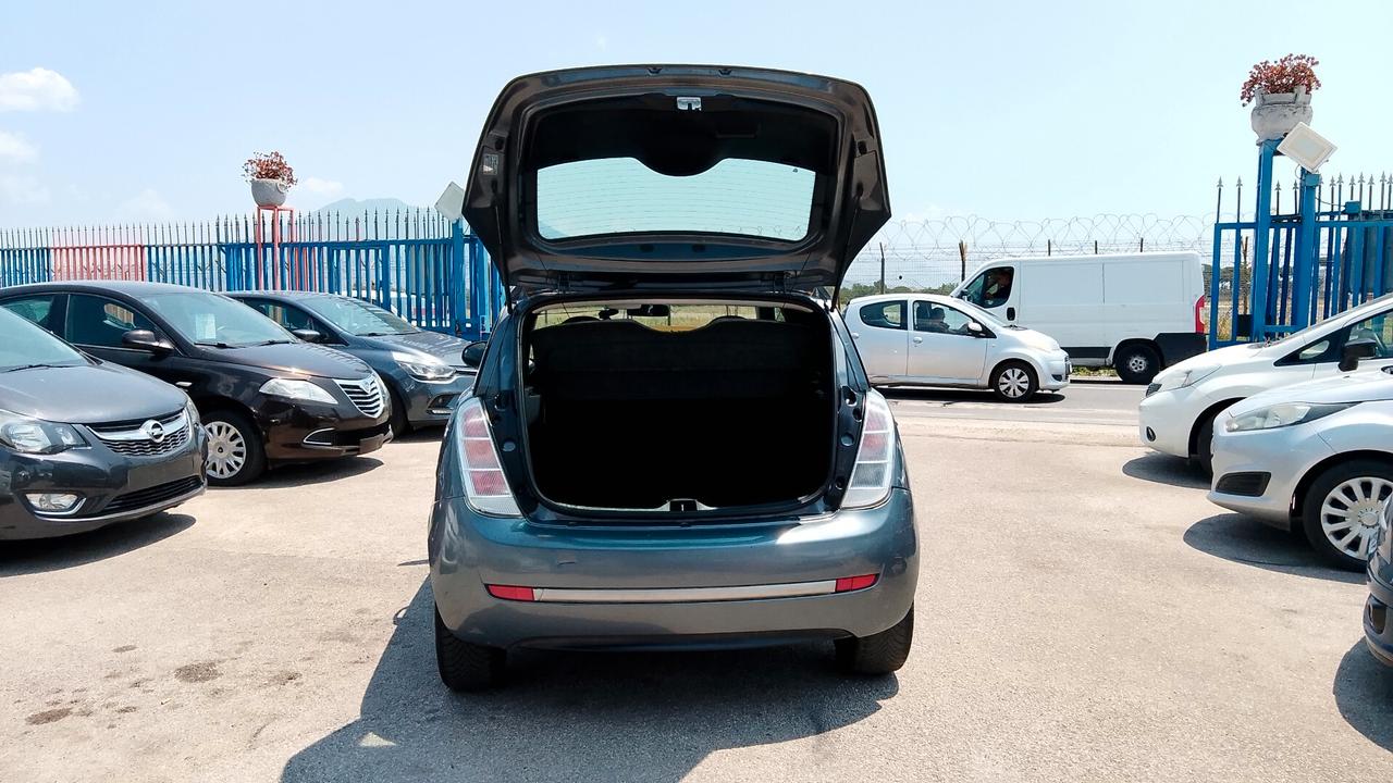 Lancia Ypsilon Lancia y 1.2 benzina neo patentati
