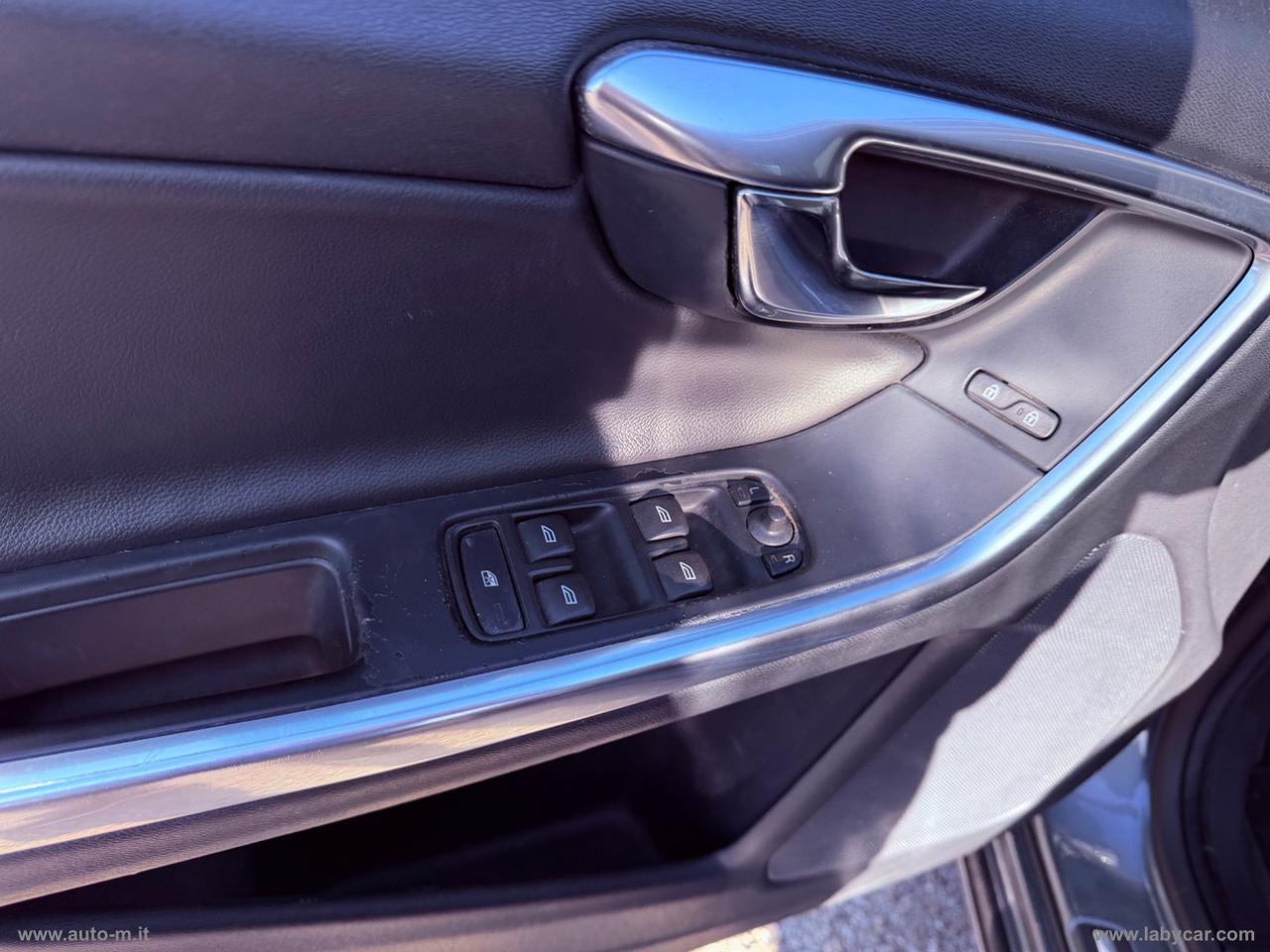 VOLVO V60 D2 Geartronic Business