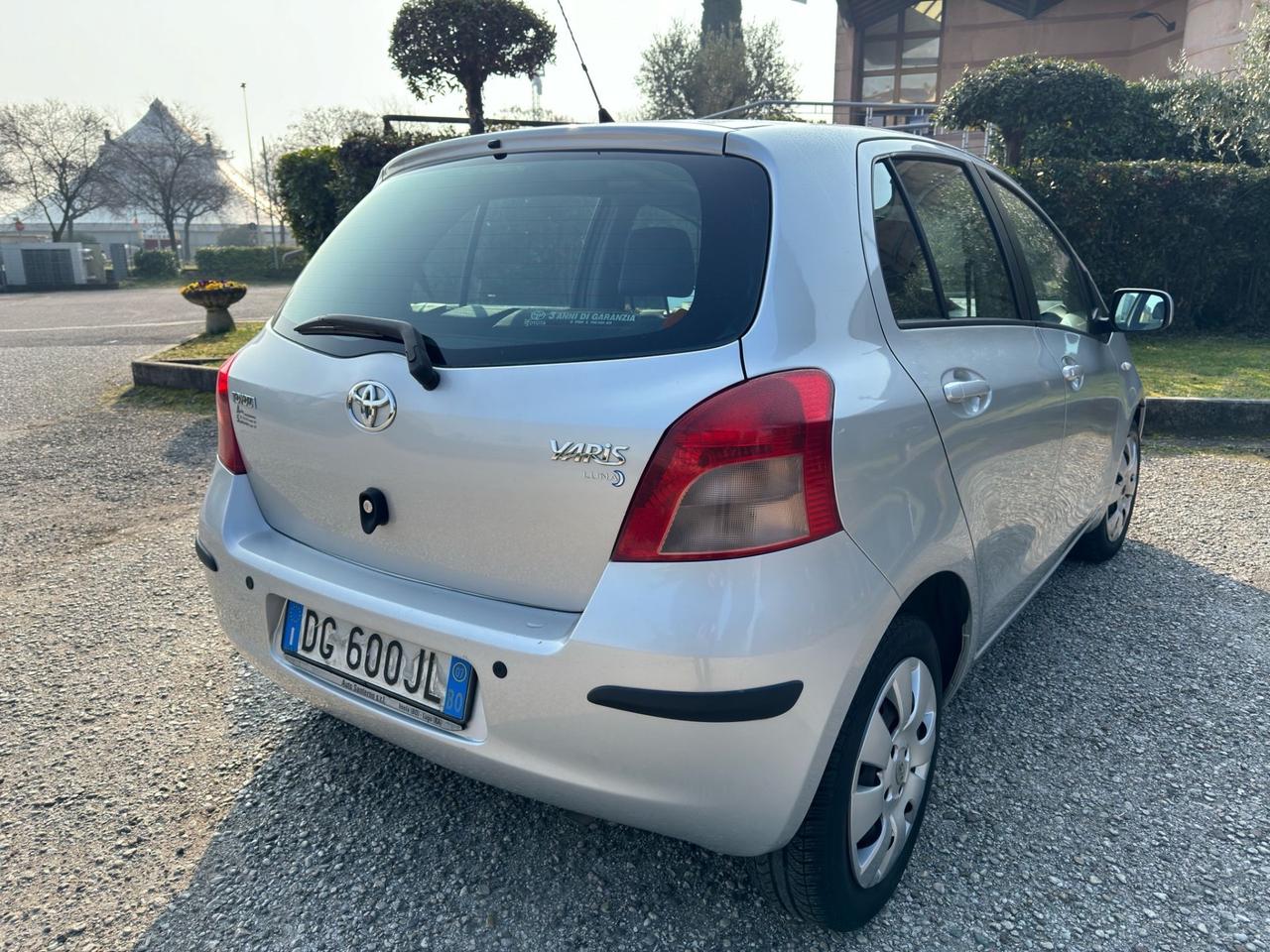 Toyota Yaris 1.3 Benzina cambio AUTOMATICO