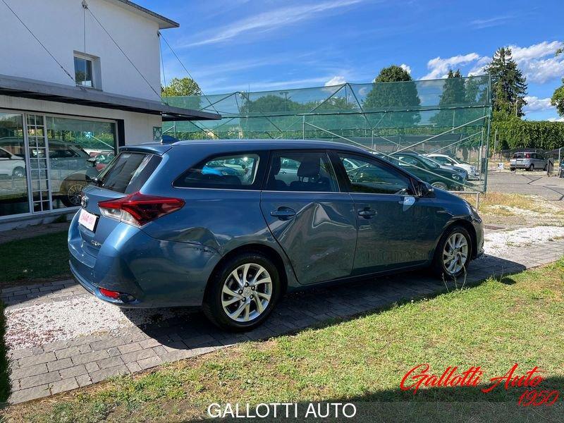 Toyota Auris Touring Sports 1.8h Business cvt