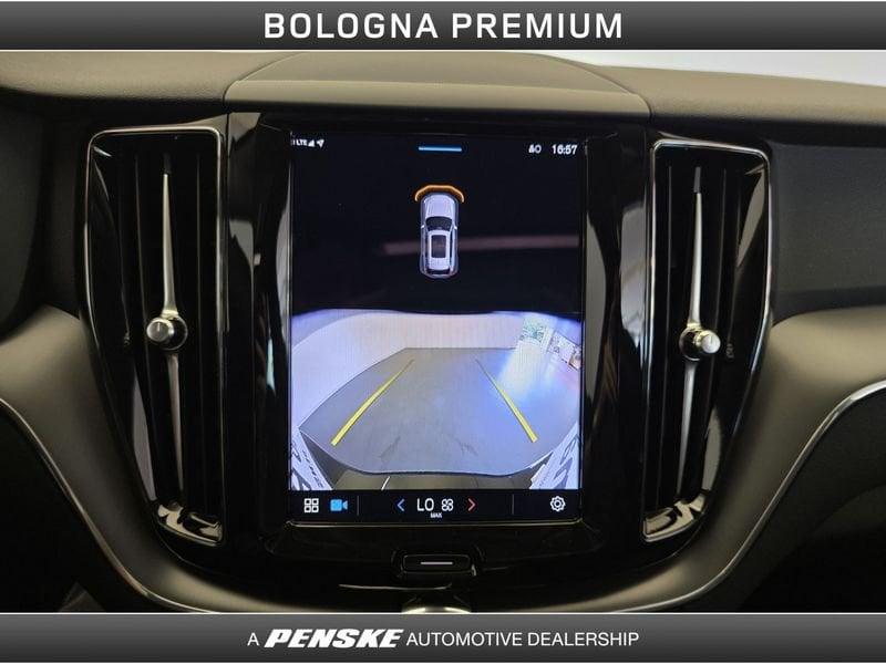 Volvo XC60 T6 Plug-in hybrid AWD automatico Core