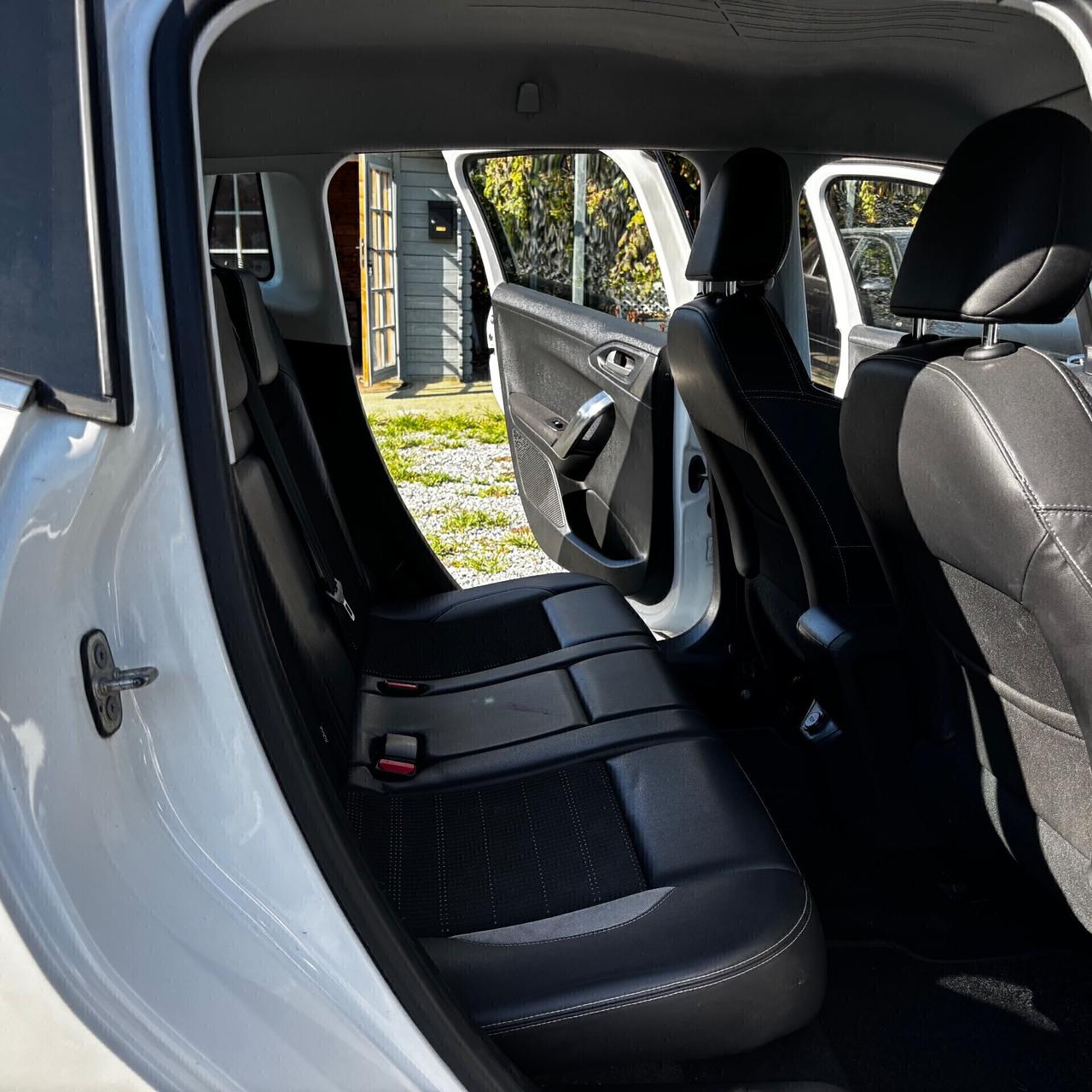 Peugeot 2008 1.6 e-HDi 92 CV Stop&Start Allure