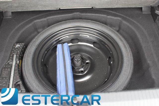 VOLKSWAGEN Golf 8 2.0 TDI 150CV DSG Style