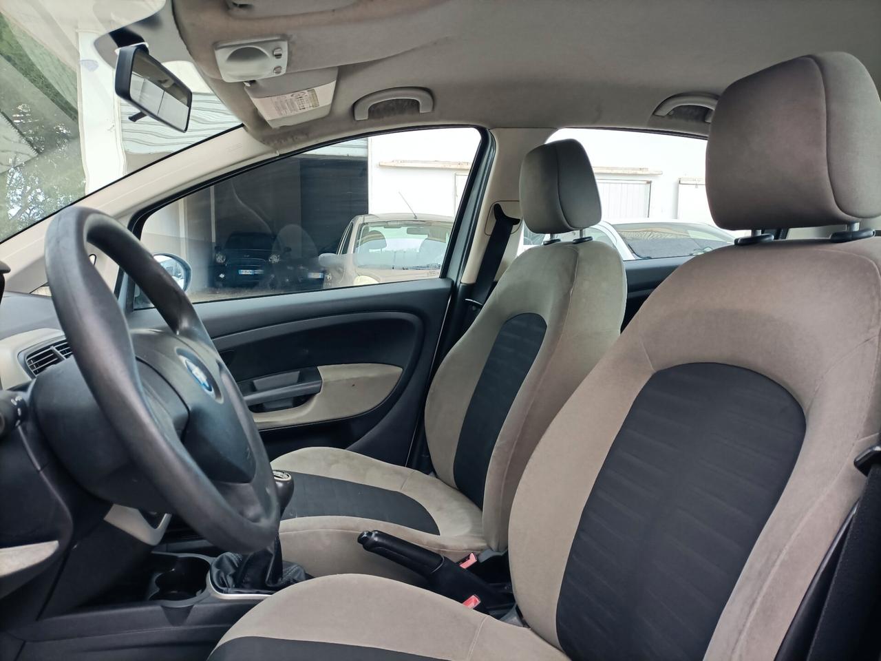 Fiat Grande Punto 1.3 MJT 75 CV 5 porte Dynamic