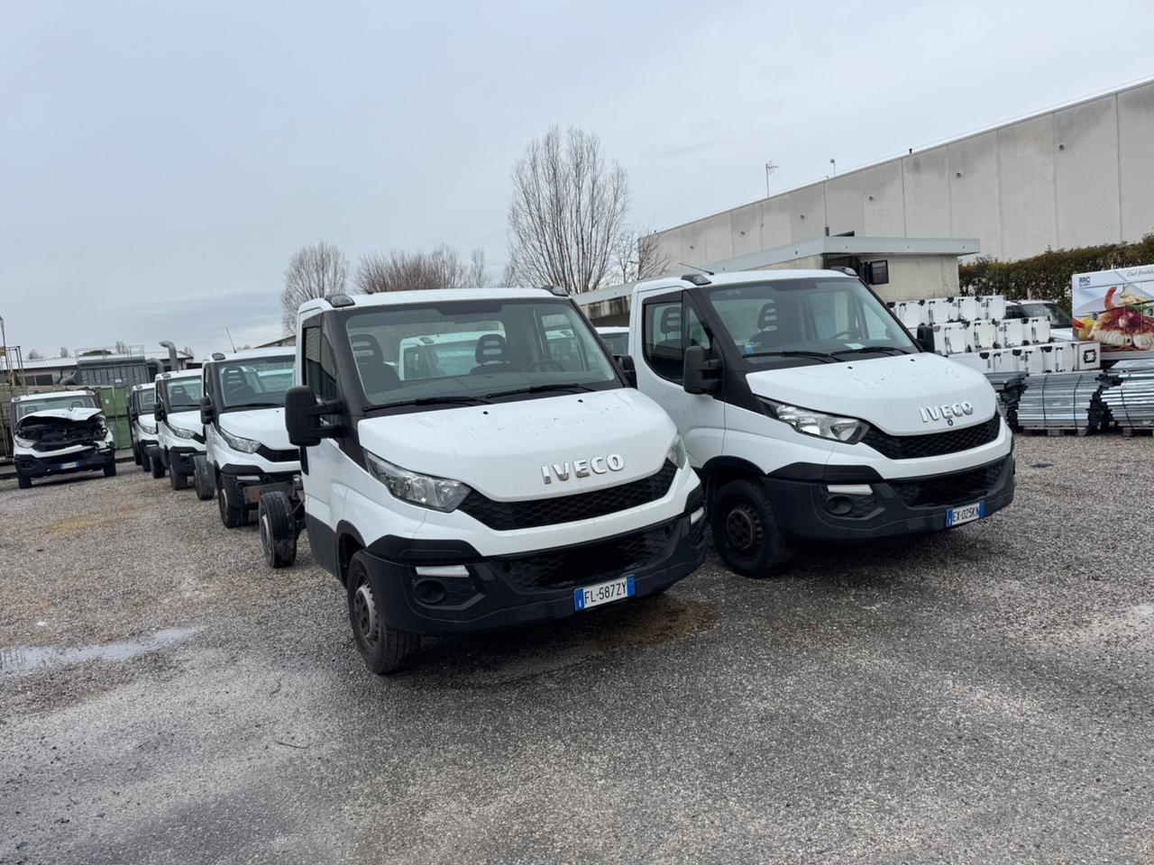 Iveco a telaio ruota singola