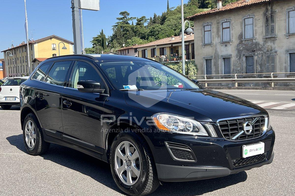 VOLVO XC60 D3 AWD Geartronic Momentum