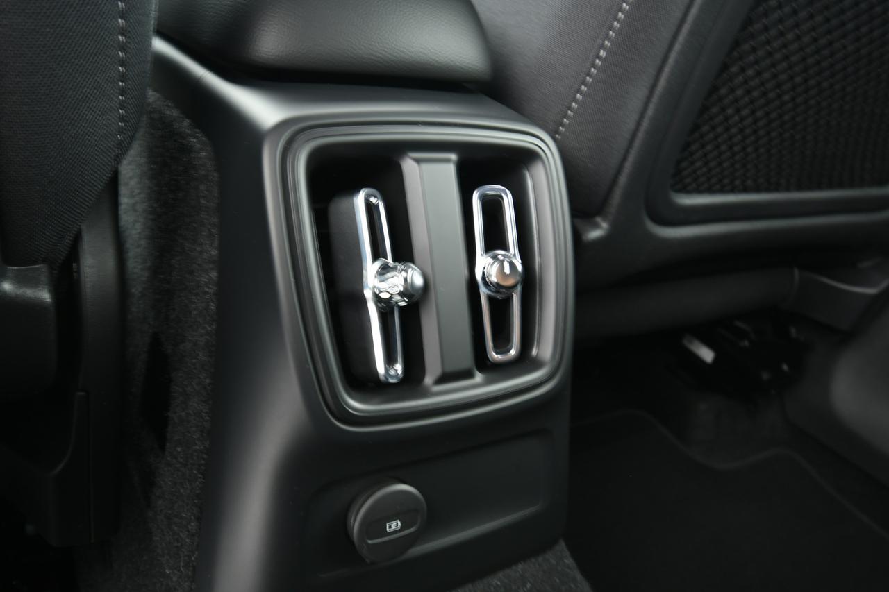VOLVO XC40 1.5 t4 recharge phev Core auto NEOPATENTATI+APP CONNECT