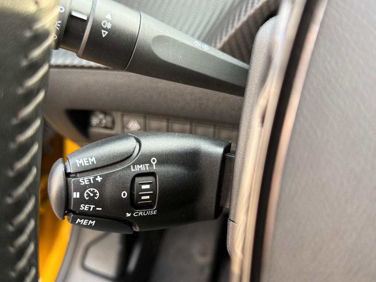 PEUGEOT 208 1.5 DIESEL 2022 ALLURE PACK 76000KM