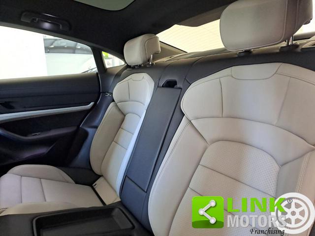 PORSCHE Taycan 4S Performance