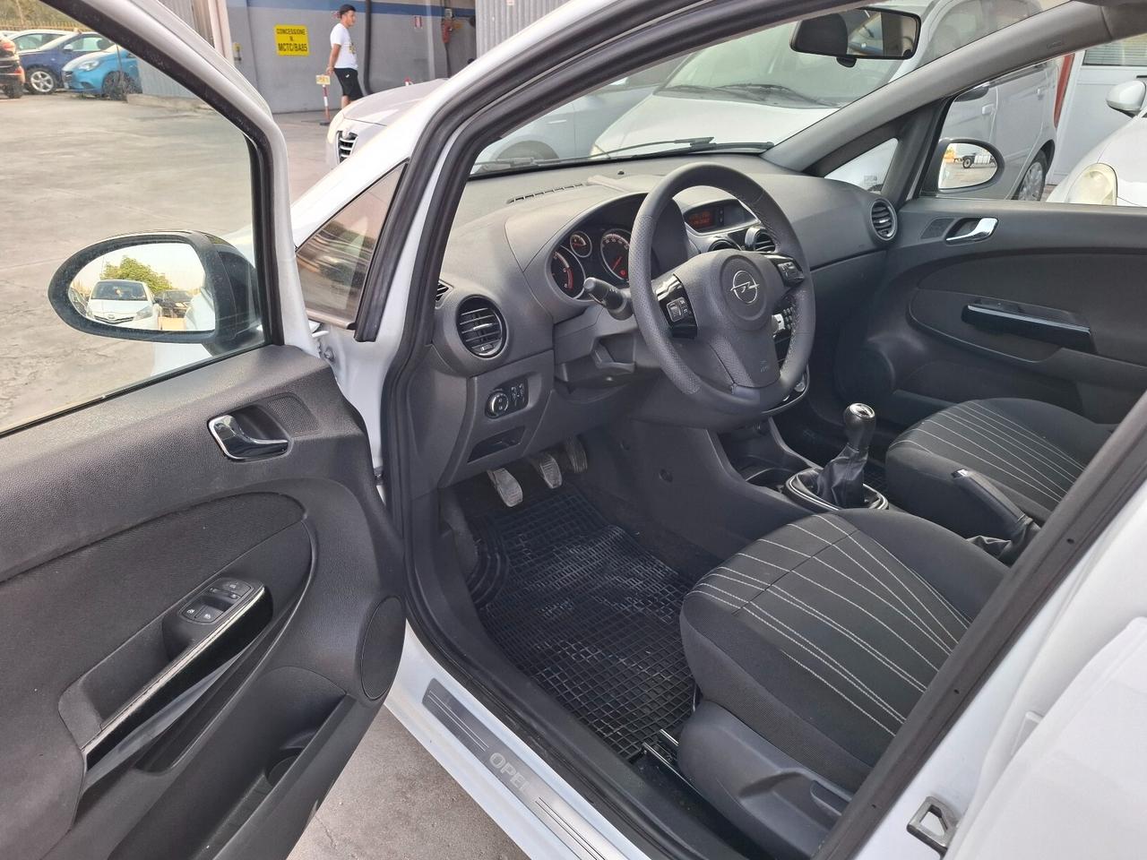 Opel Corsa 1.3 CDTI 75CV (EURO 4) BICOLORE