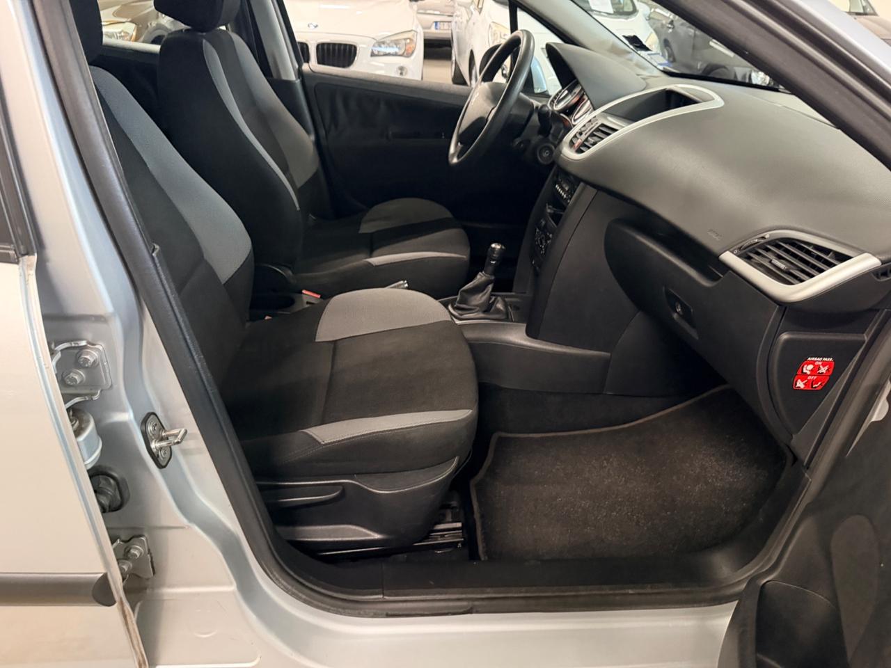 Peugeot 207 1.4 VTi 95CV 5p. X Line