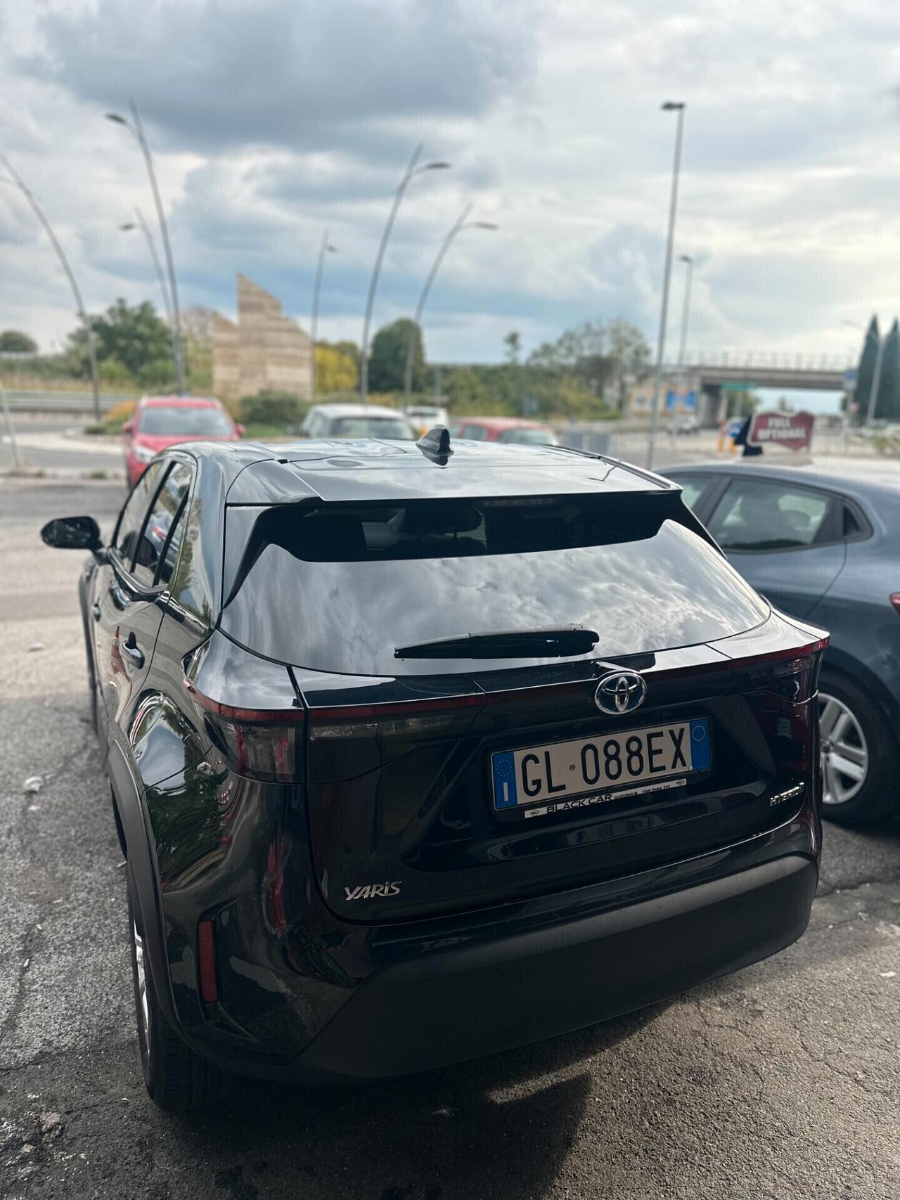 Toyota Yaris Cross 1.5 Hybrid 5p. E-CVT Business