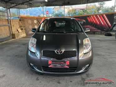 Toyota Yaris 1.4D Navy 90cv
