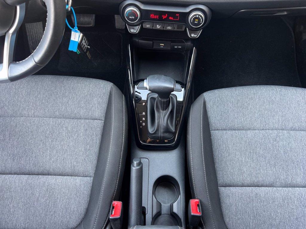 KIA Stonic 1.0 T-GDi 100 CV MHEV DCT Style Special Edition del 2025