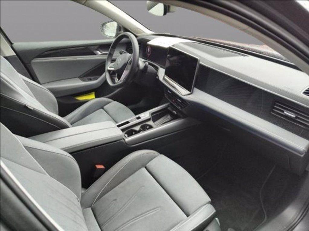 VOLKSWAGEN Passat 2.0 tdi scr Business 150cv dsg del 2024