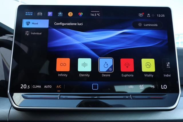 VOLKSWAGEN Golf 2.0 TDI 115 CV SCR Life PREZZO NETTO