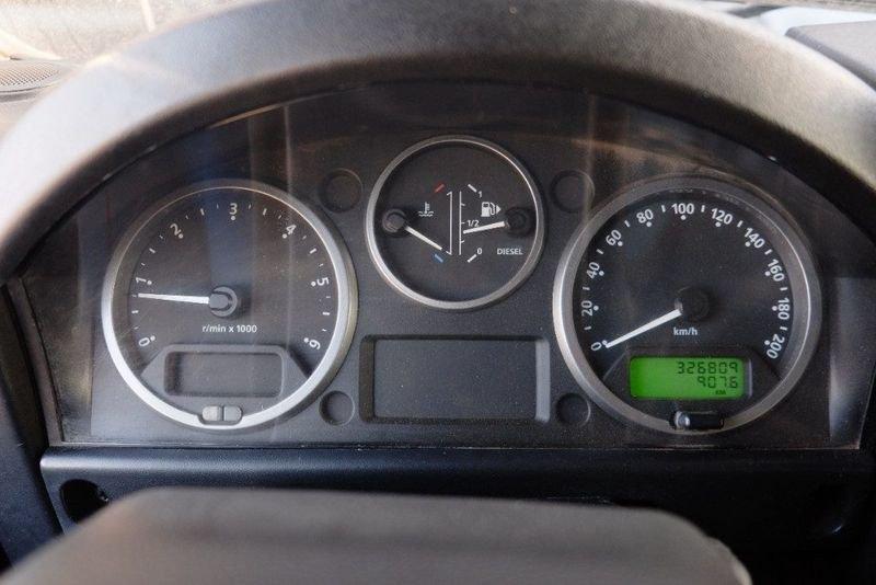 Land Rover Defender 90 2.4 TD4 Station Wagon S