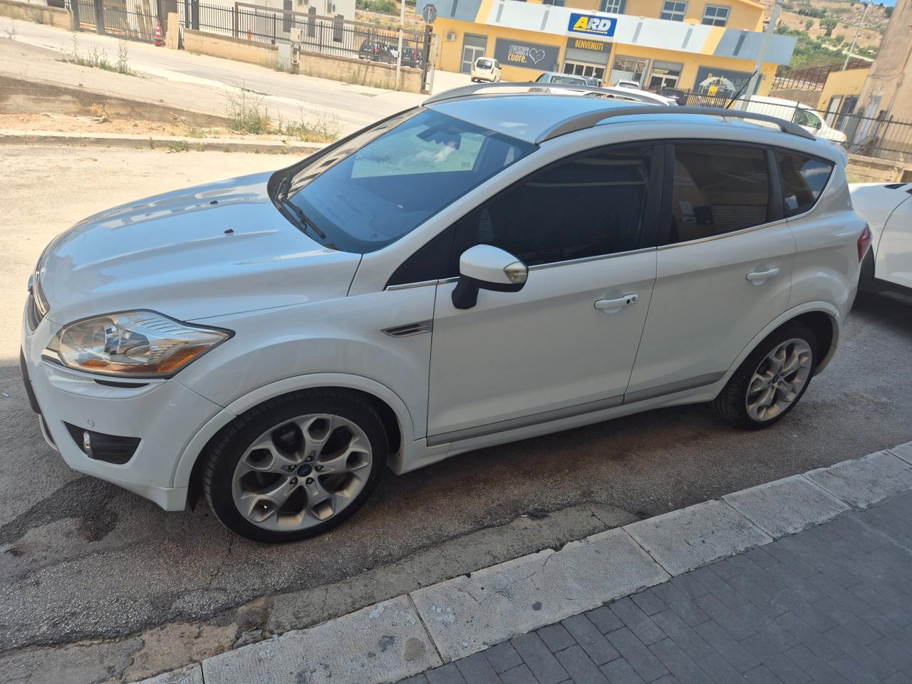 FORD KUGA 2.0 TDCI 140 CV ANNO 2012 INDIVIDUAL