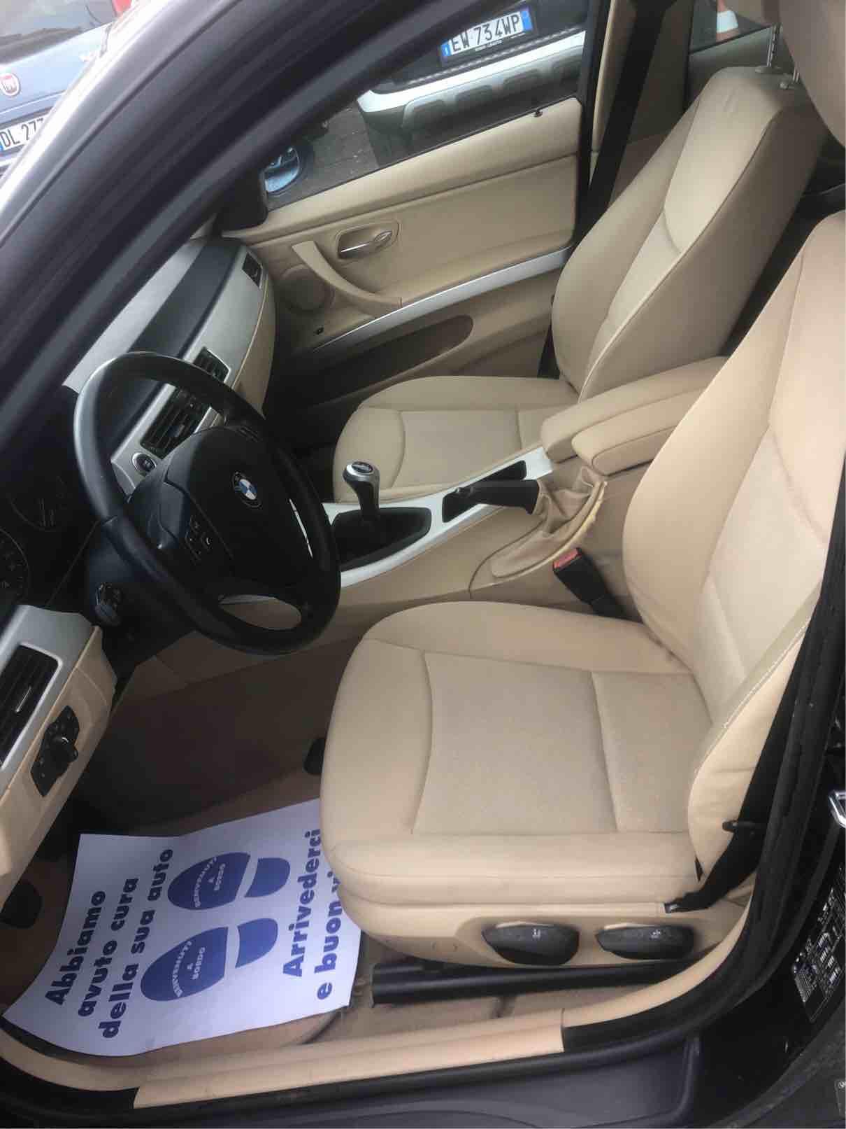 BMW 318 I TOURING - SOLO 75 000 KM