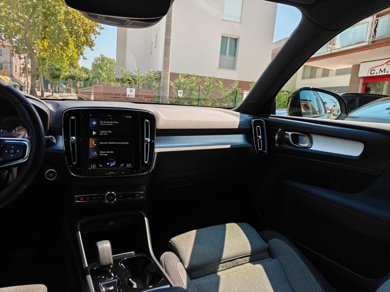 Volvo XC40 T4 Recharge Plug-in Hybrid automatico Plus Dark