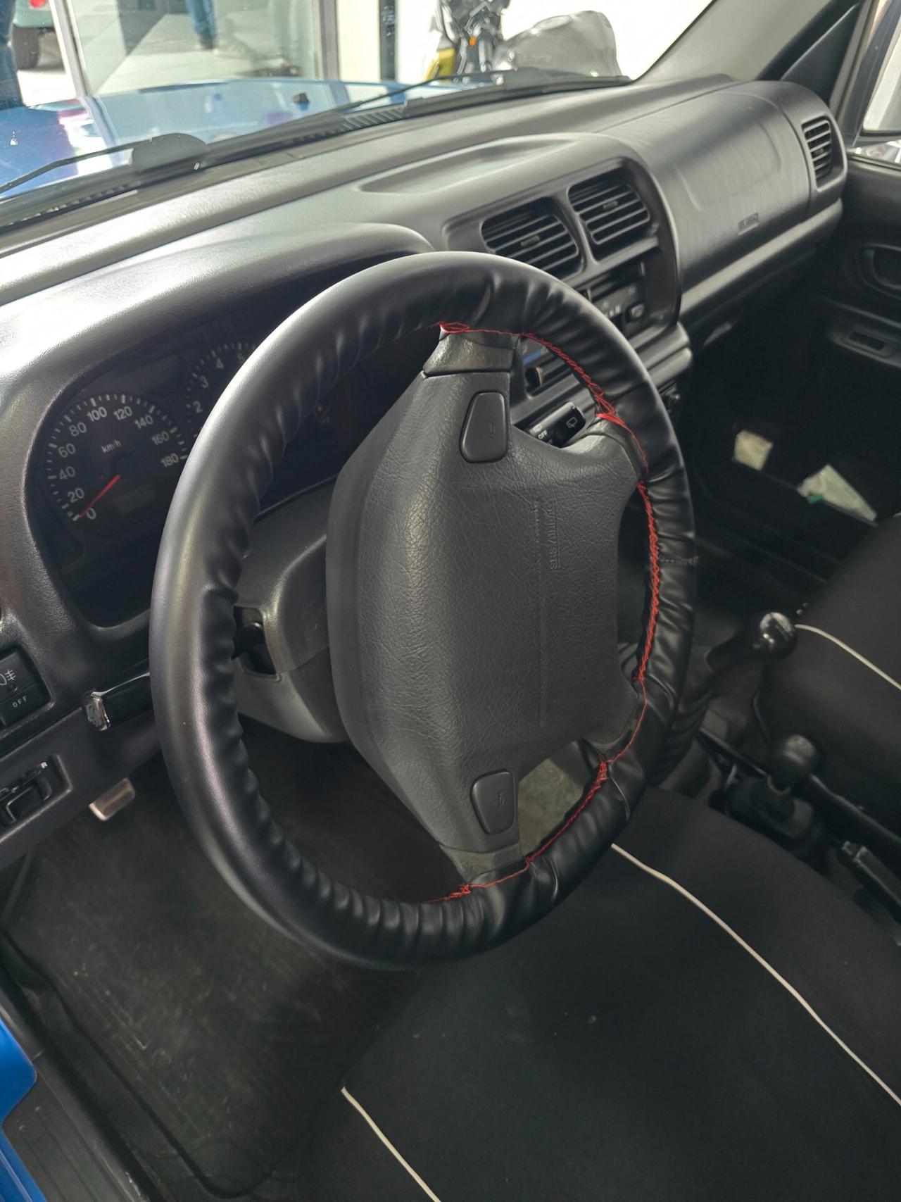 Suzuki Jimny 1.3i 16V cat 4WD JLX Special