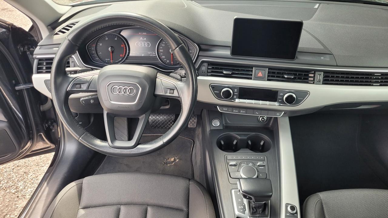 Audi A4 Avant 30 TDI S tronic Business