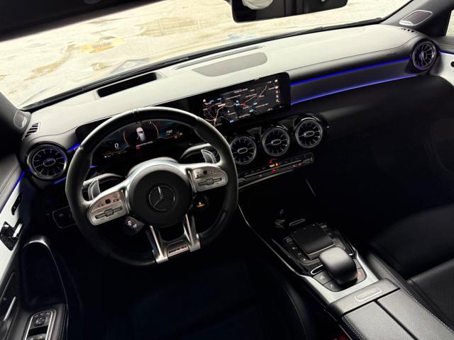MERCEDES-BENZ A 45 S AMG GRIGIO MAGNO 45 AMG S PERFORMANCE SEDILI GUSCIO
