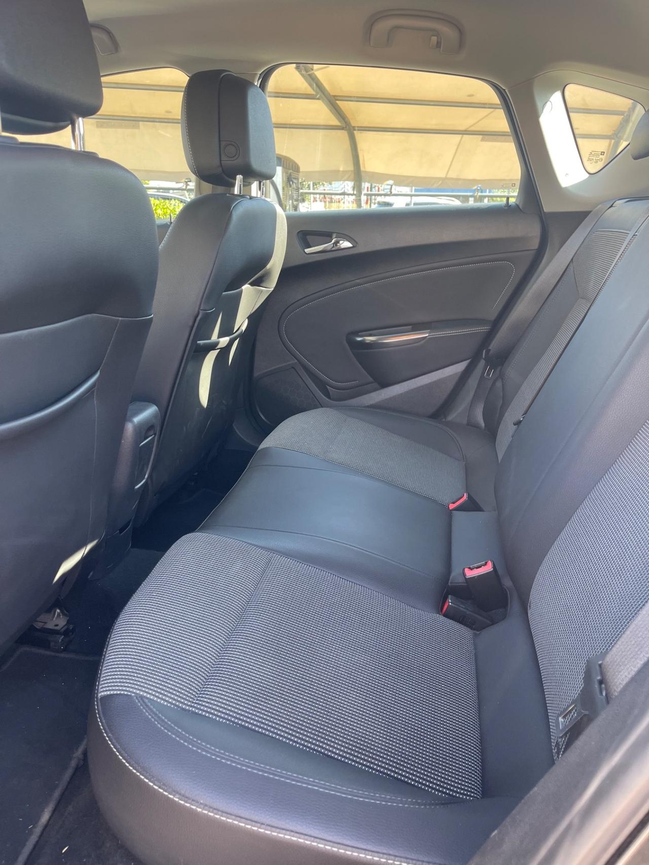 Opel Astra 1.5 Turbo Diesel 130 CV AT8 Edition