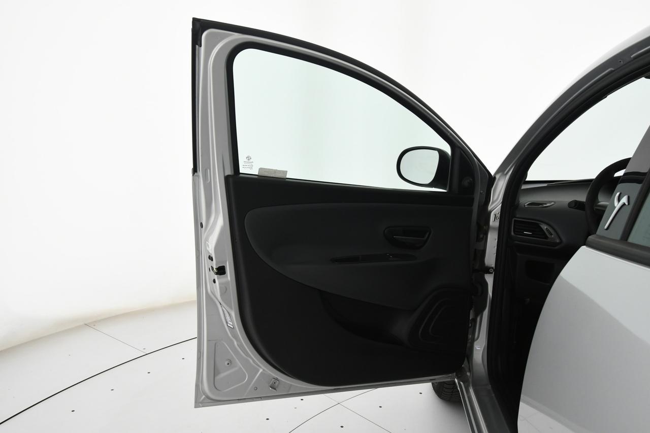 LANCIA Ypsilon 1.3 mjt Silver s&s 95cv X COMMERCIANTI+NEOPATENTATI+BLUETOOTH