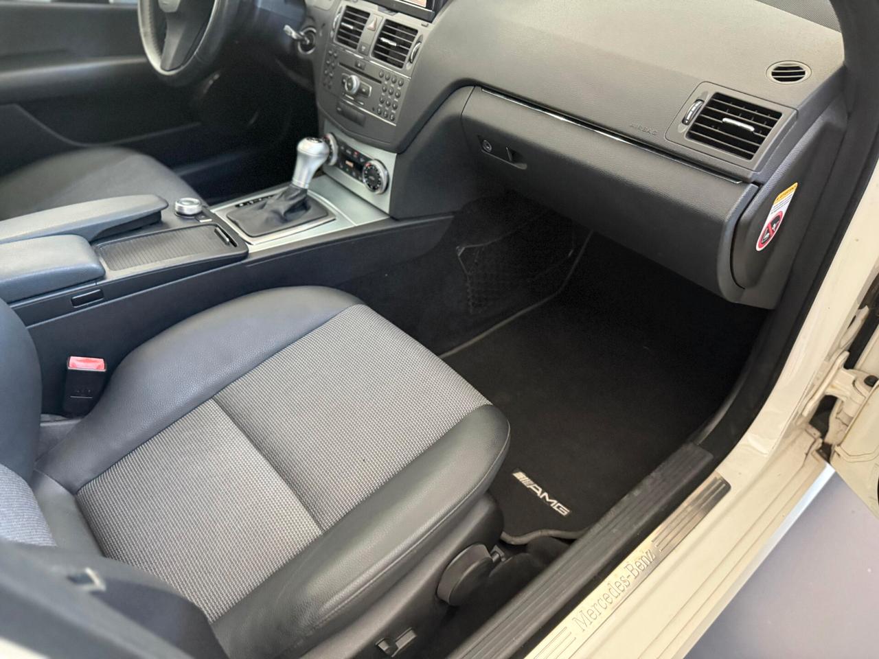 Mercedes-benz C 220 CDI BlueEFFICIENCY Avantgarde AMG