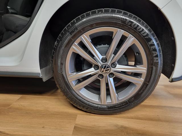 VOLKSWAGEN Polo 1.0 TSI DSG R-Line
