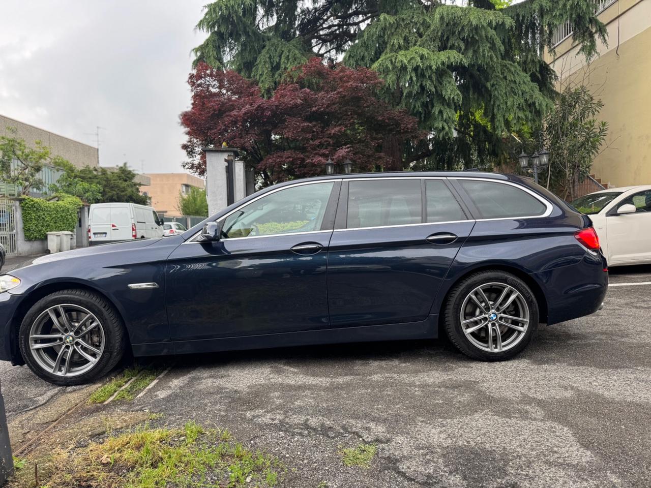 Bmw 525 525d Touring Msport X drive 160 kW 218 cavalli