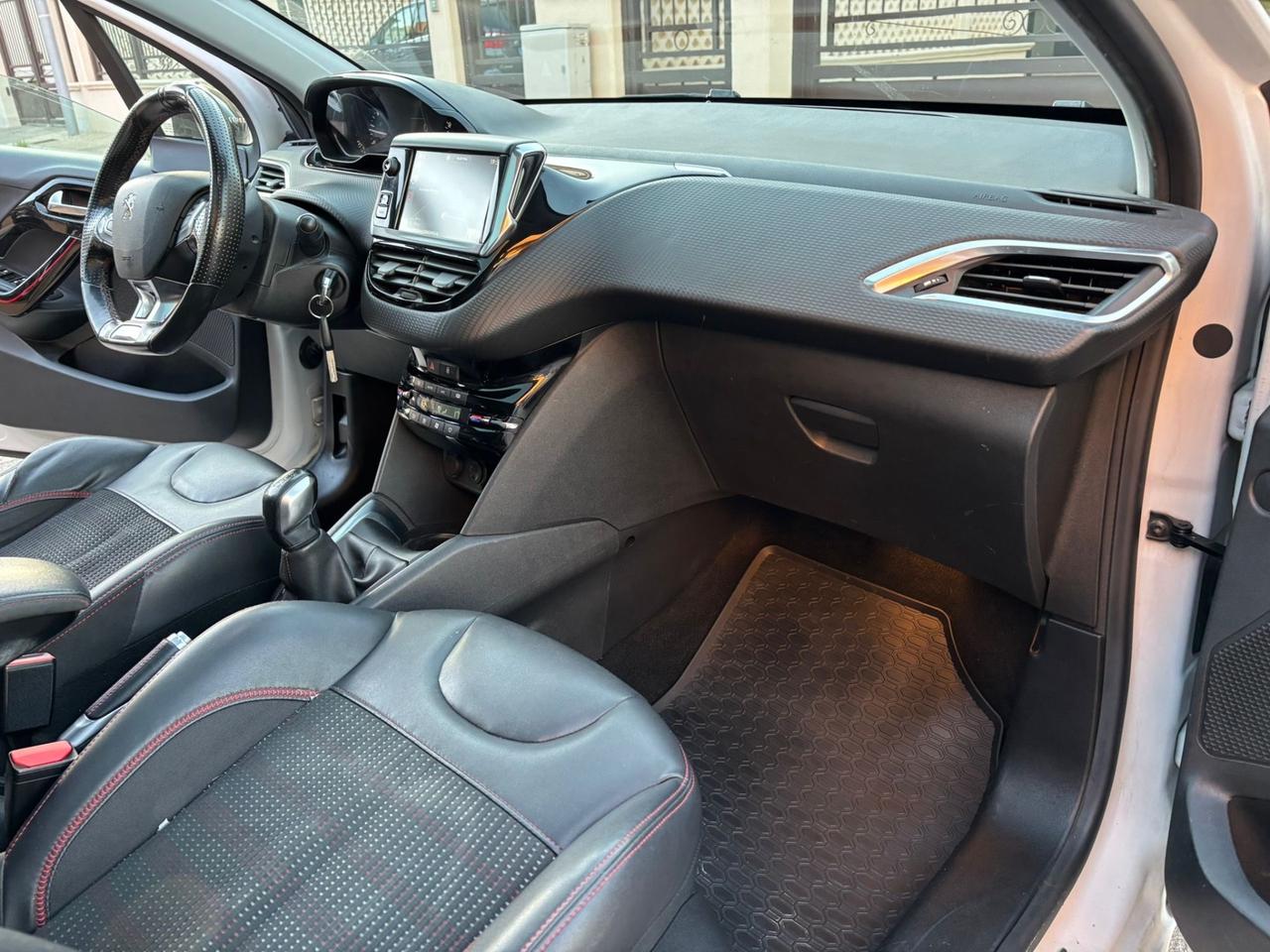 Peugeot 208 BlueHDi 100 5 porte GT Line