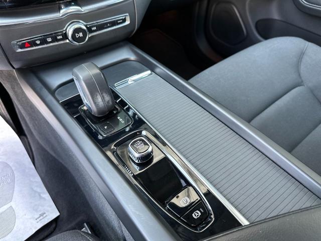 VOLVO XC60 B4 (d) automatico Business