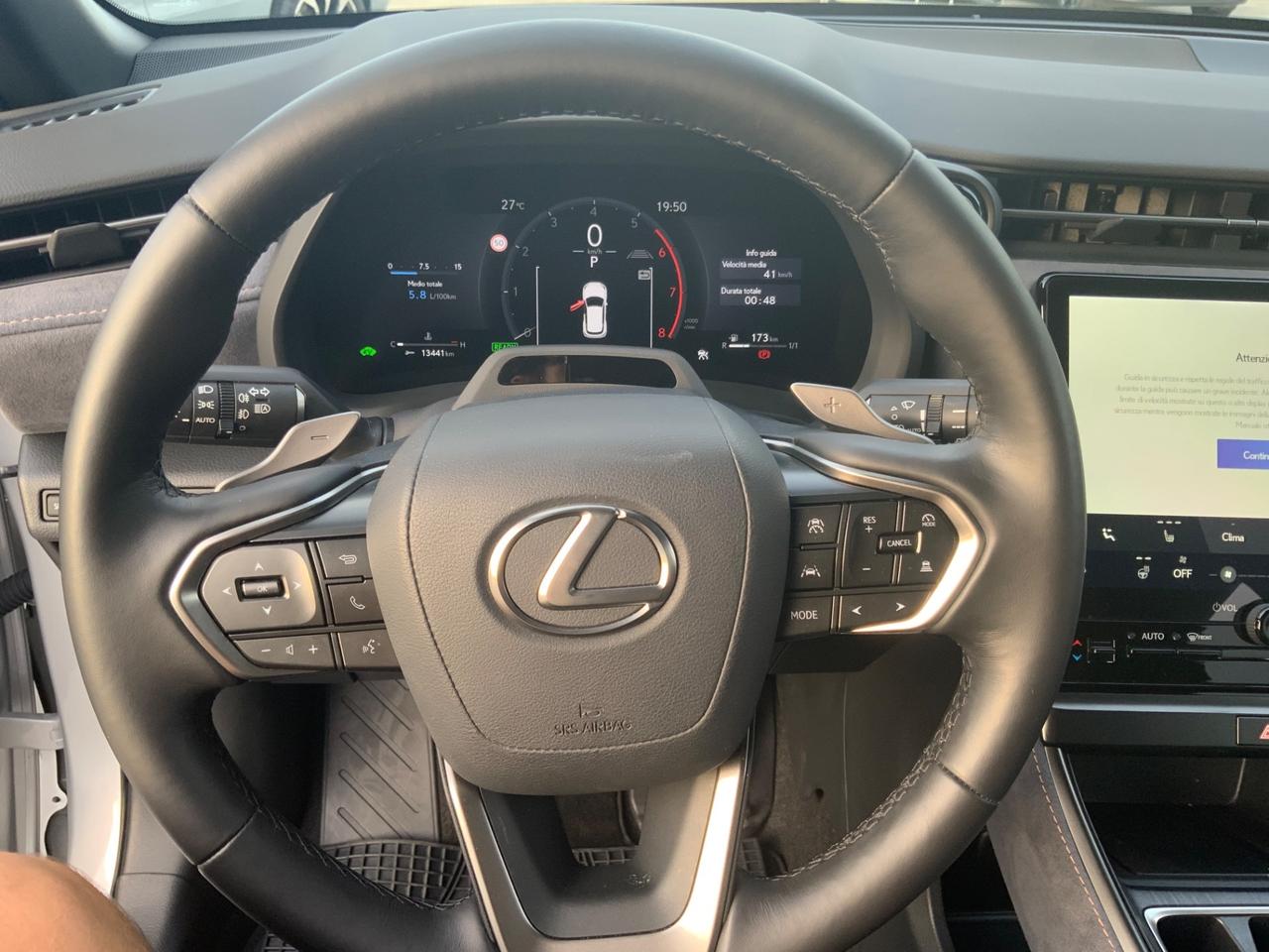 Lexus LBX Hybrid 4WD Cool