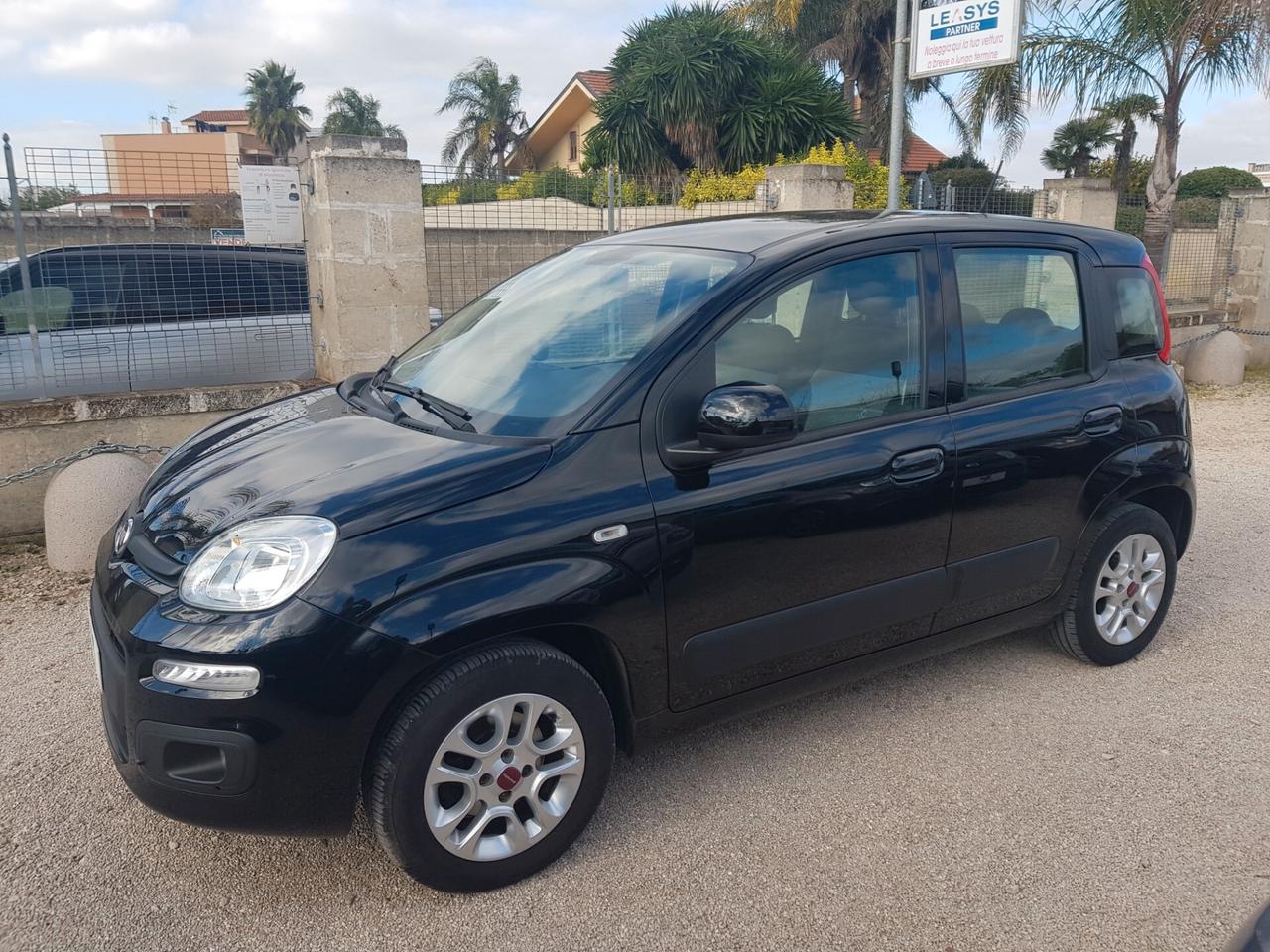 Fiat Panda 1.2 Lounge Navy Sensori Park Cerchi 5 Posti