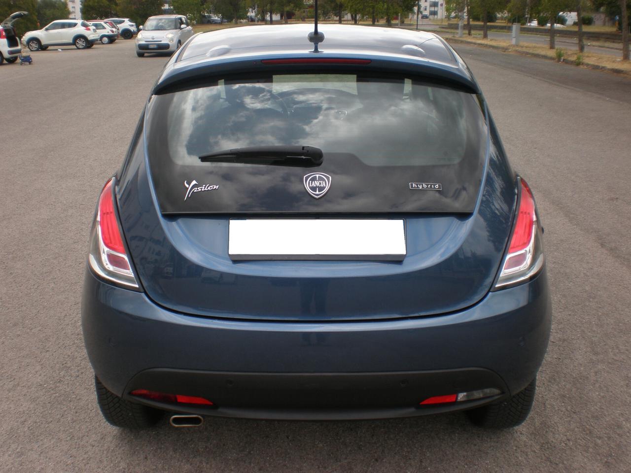 Lancia Ypsilon 1.0 ultimo restyling, full