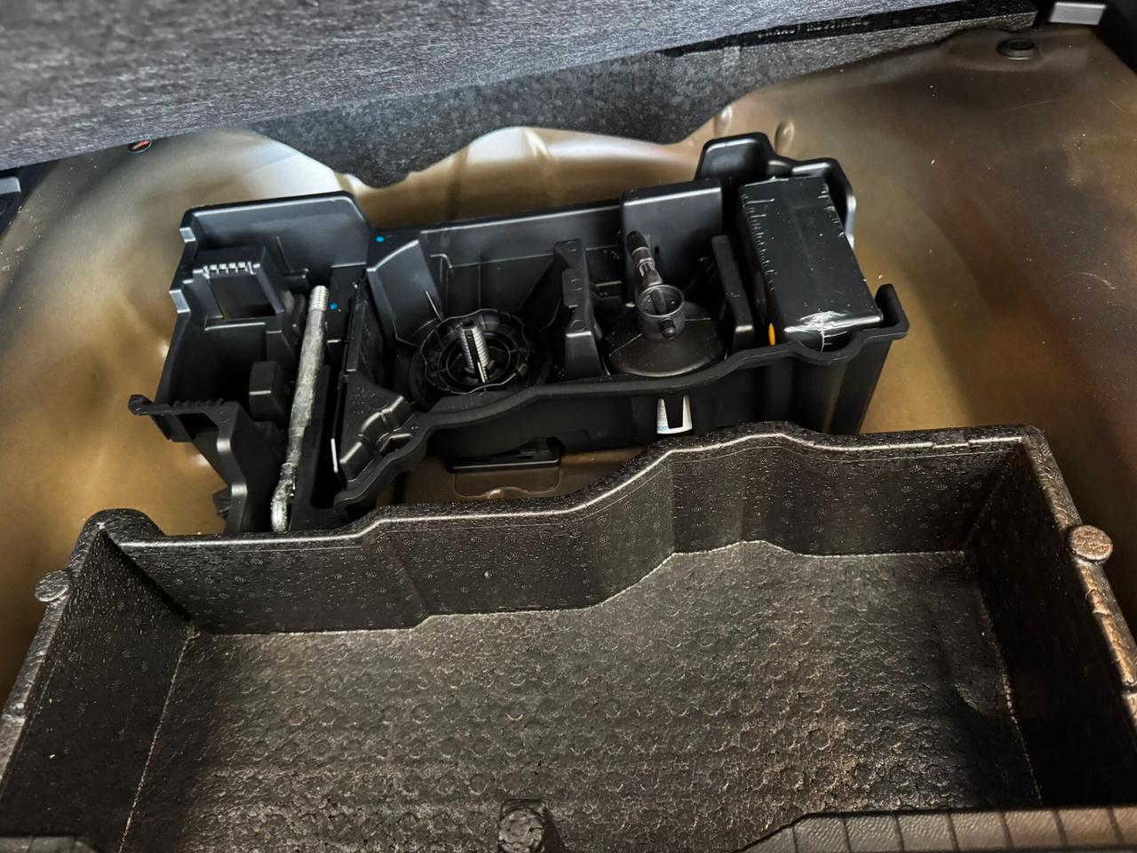 Peugeot 2008 BlueHDi 130 S&S EAT8 GT Pack