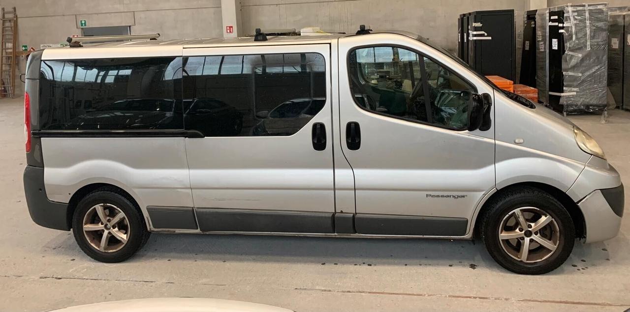 Renault Trafic Passenger 9 posti Camperizzato