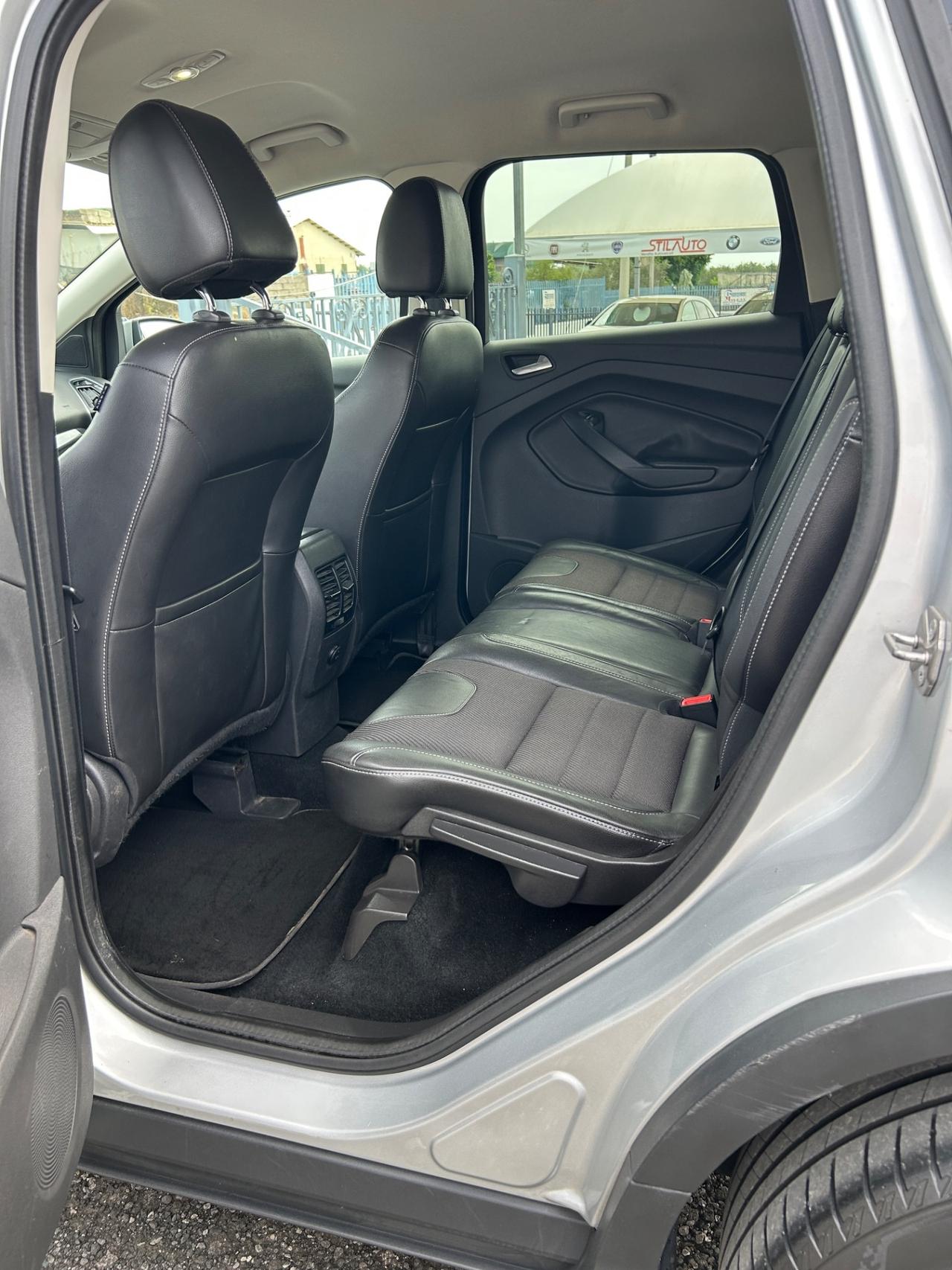 Ford Kuga 2.0 TDCI 140 CV 4WD Titanium