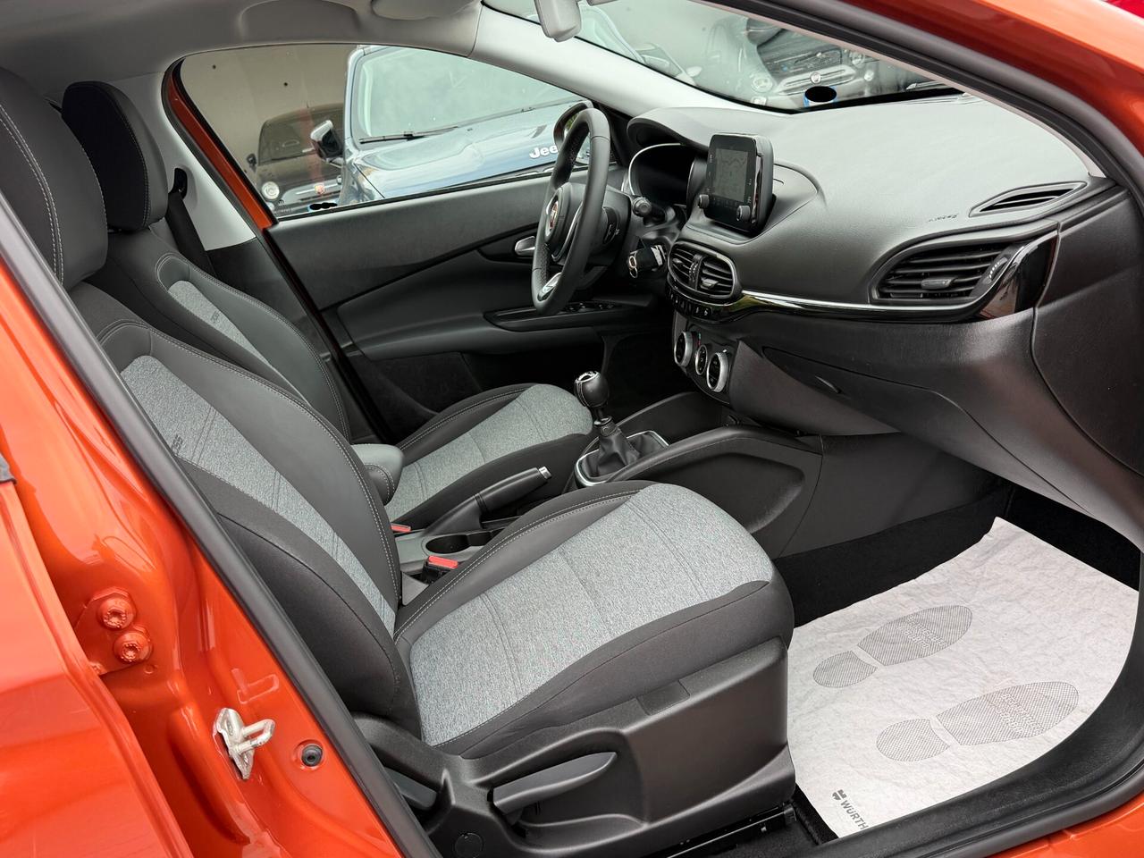 Fiat Tipo New 1.6 M.JET 130 cv. 5 porte CROSS (Nav)