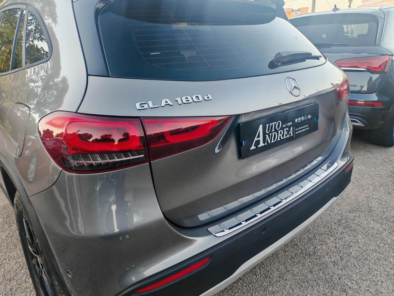 Mercedes-benz GLA 180d navig cam led 2022