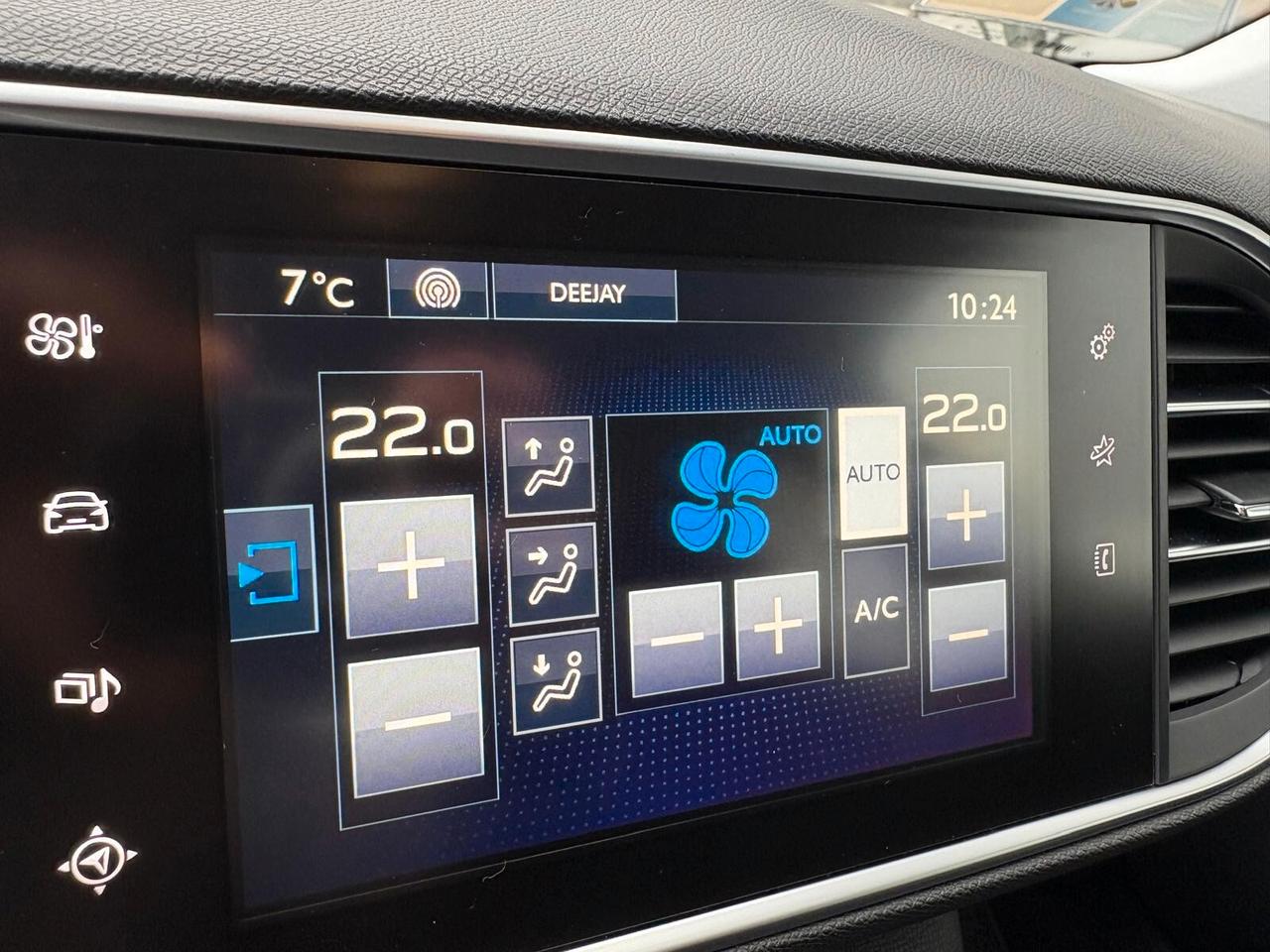 Peugeot 308 ALLURE 1.6 BlueHDi 120 6mt UNICO PR.