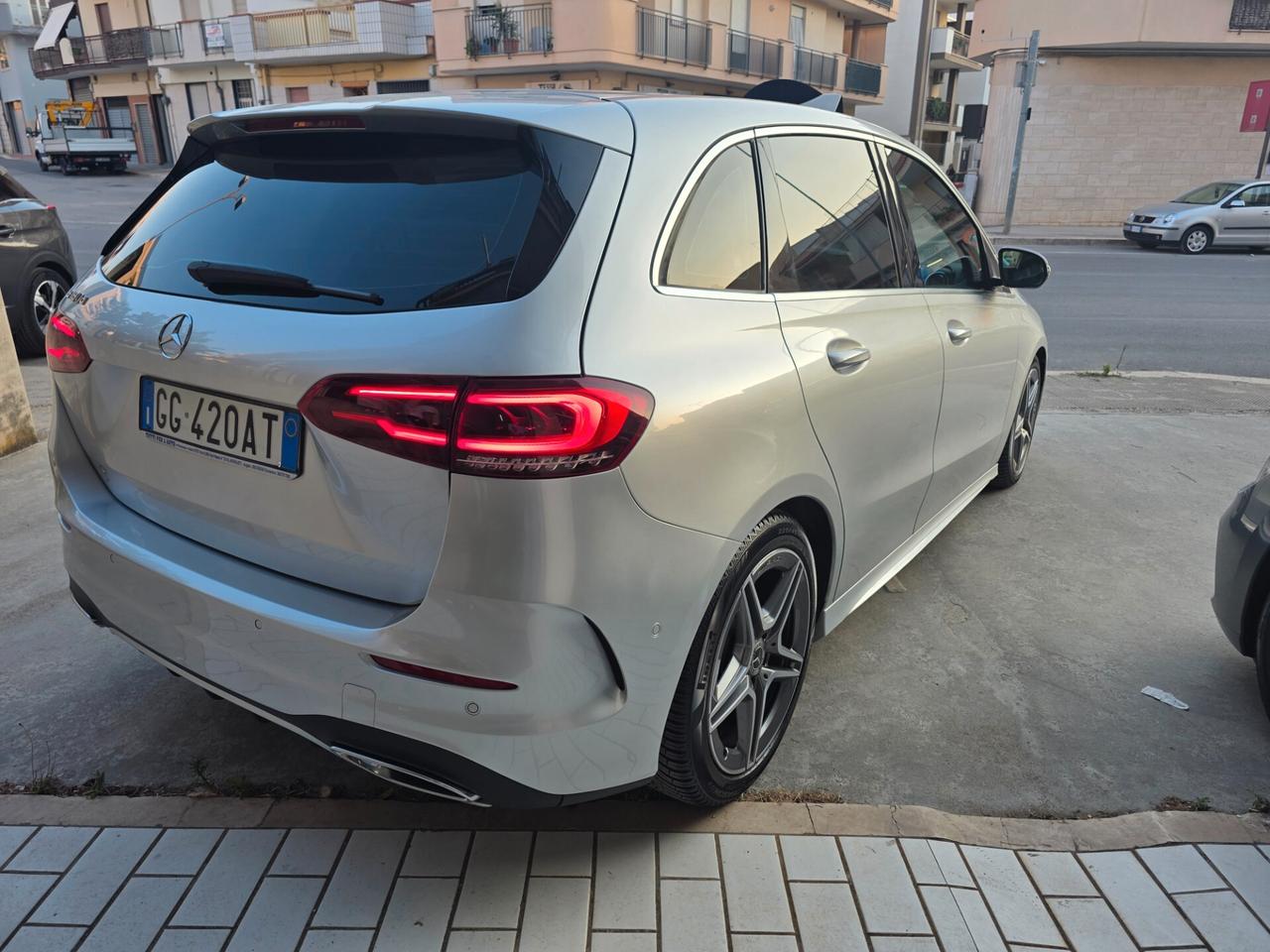 Mercedes-benz B 180 d PREMIUM AMG 2021