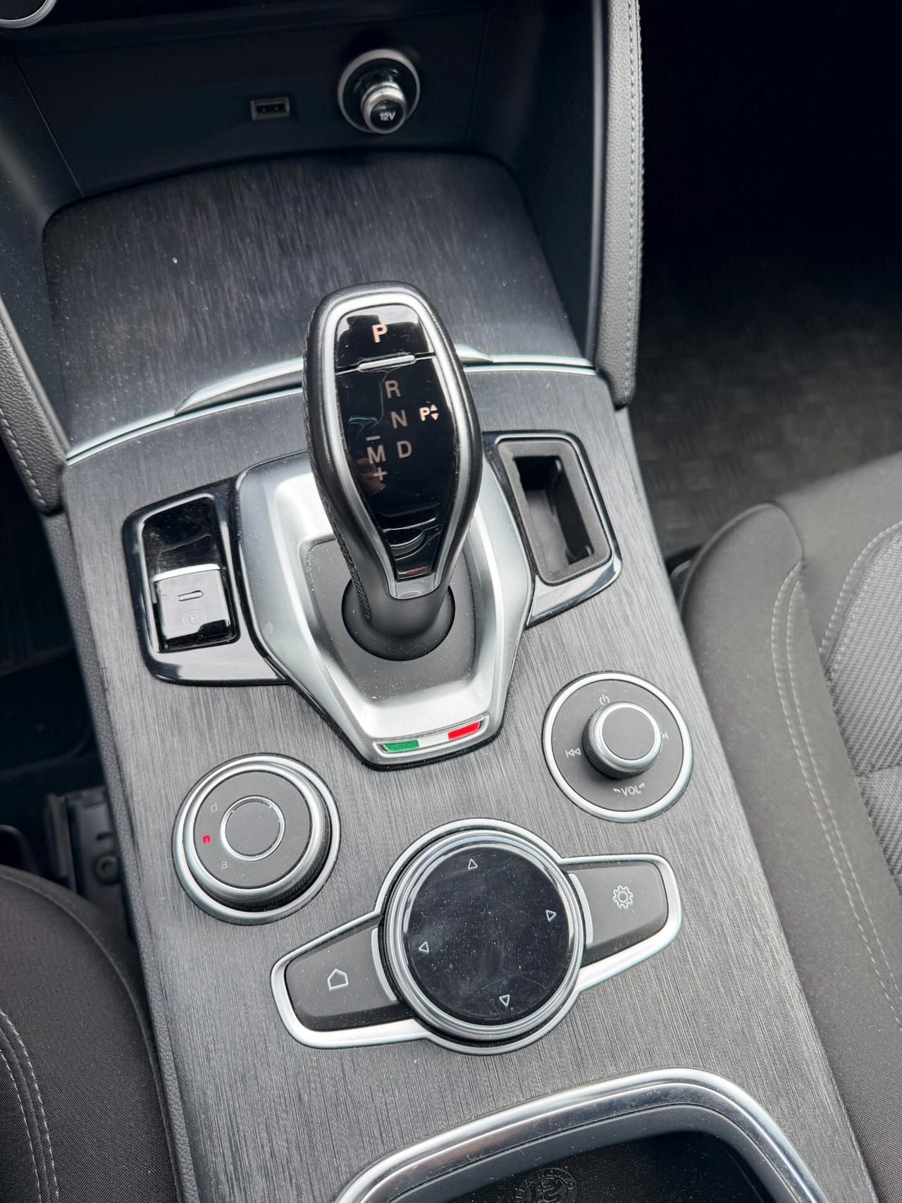 Alfa Romeo Stelvio 2.2 Turbodiesel 190 CV AT8 Q4 Executive