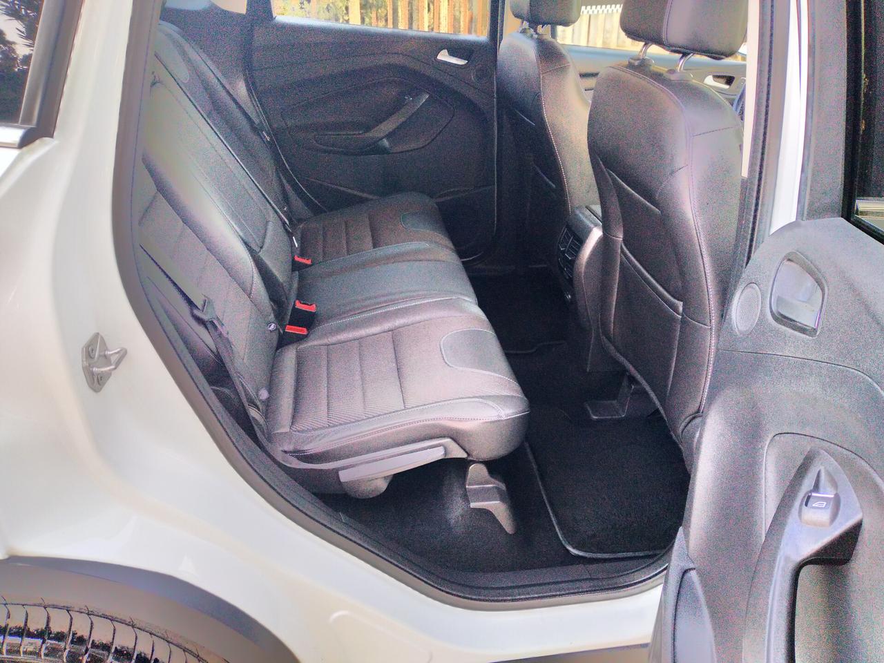 Ford Kuga 2.0 TDCI 140 CV 2WD Titanium